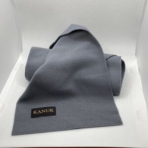 Kanuk Canadian Classic Elegant Gray Men's Scarf
